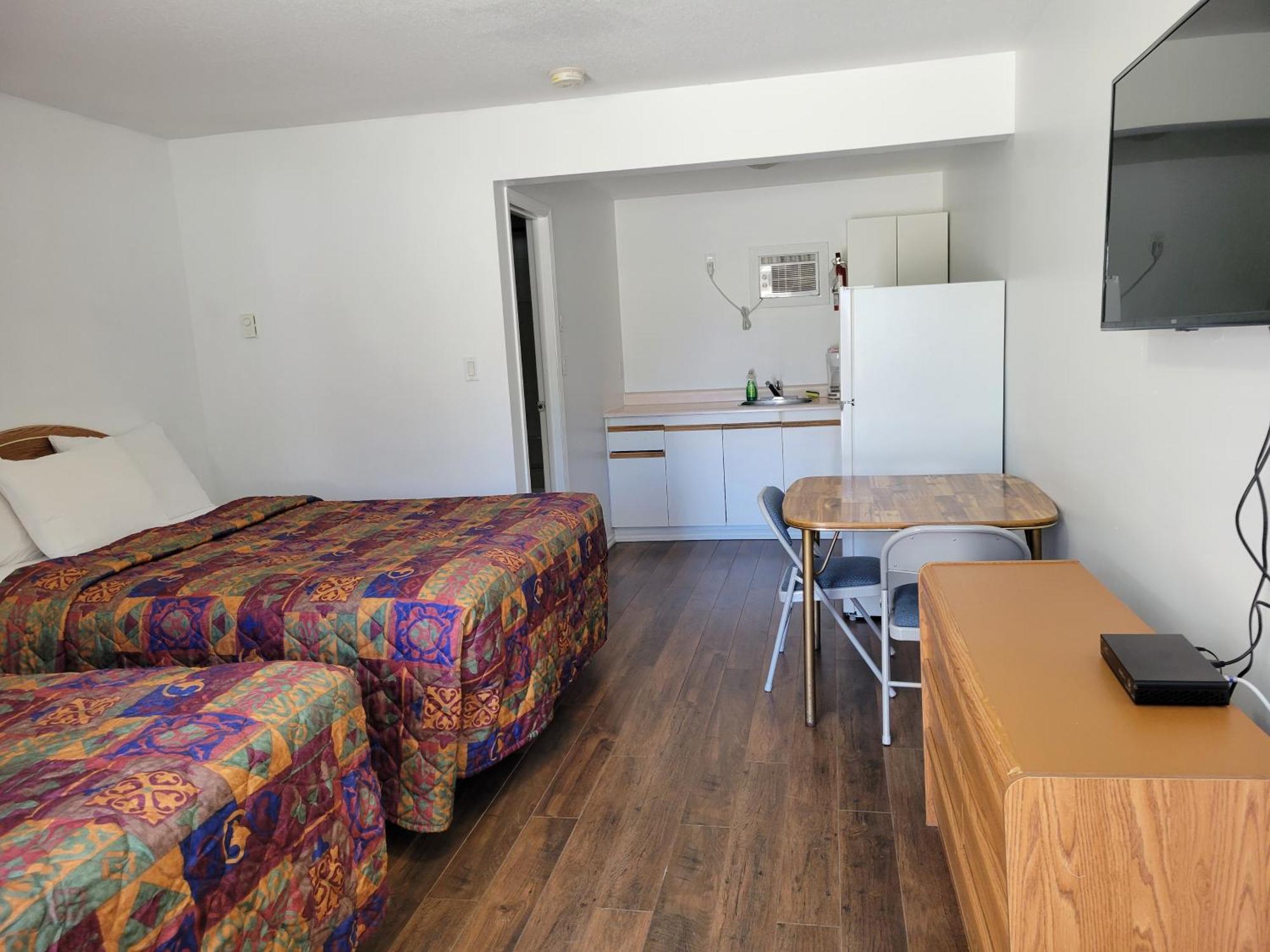 Elks Motel Keremeos Bagian luar foto